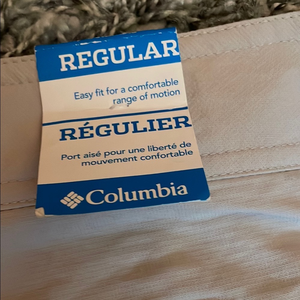 Columbia Women's Shorts - Picture 3 of 5